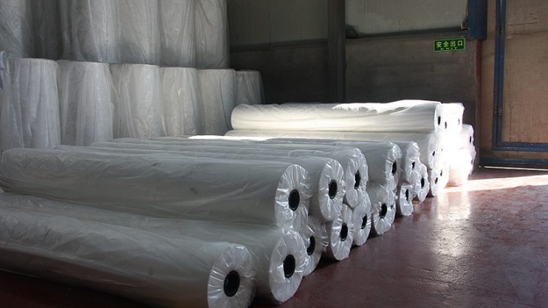 自粘防水卷材：揭秘其性能与选择要点